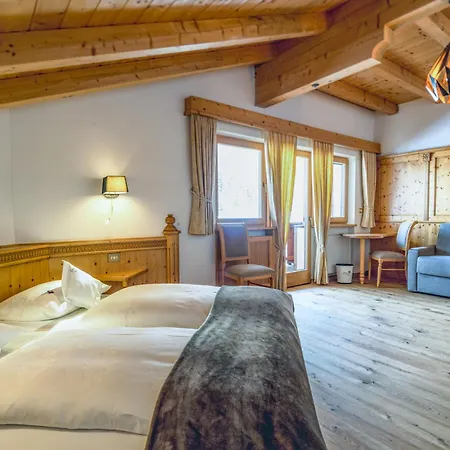 Garni Hotel Rosengarten B&B-3